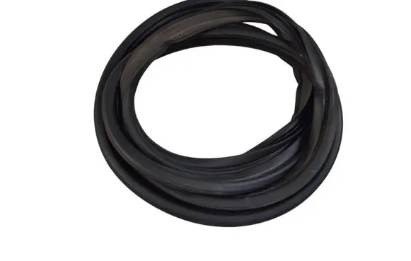 KIA Sportage Loading door rubber seal (on body) 