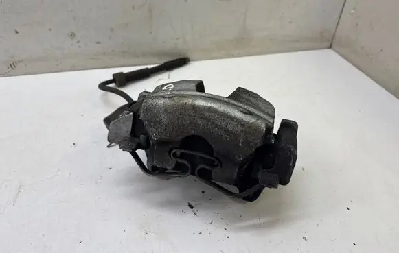 Volvo XC60 Front brake caliper 31665711