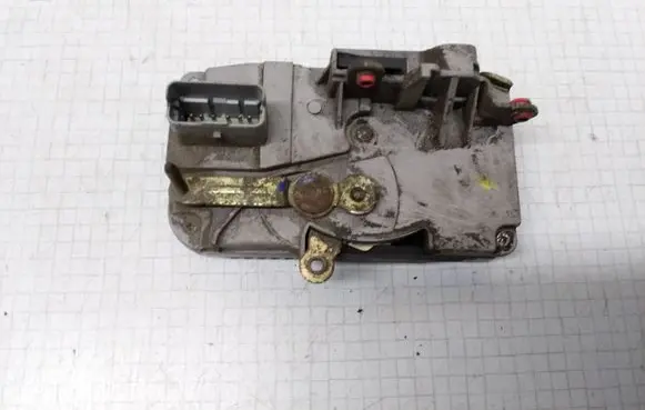 Peugeot 806 Front door lock