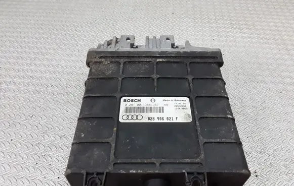 Audi A4 S4 B5 8D Engine control unit/module 0281001366 028906021F