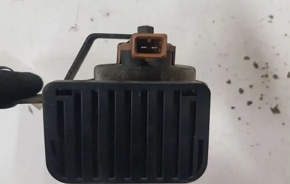 Volvo V50 Horn signal 0055306