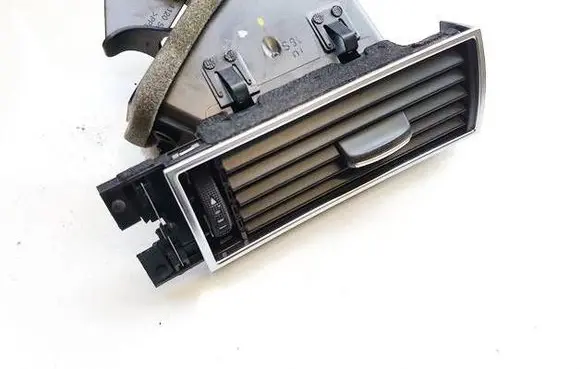 Audi A6 S6 C6 4F Dash center air vent grill 4F1820902D