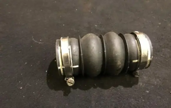 Intercooler hose/pipe