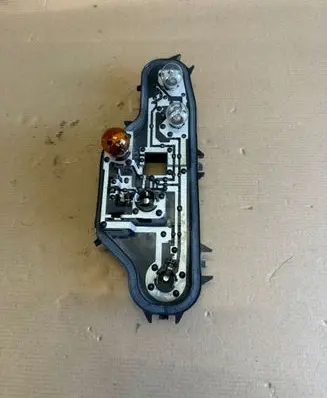 Seat Mii Tail light bulb cover holder 1SL945258