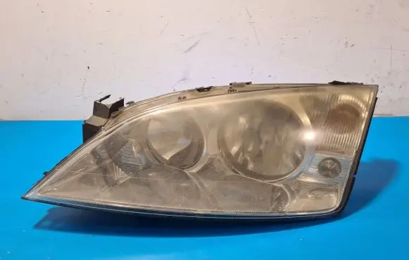 Ford Mondeo Mk III Headlight/headlamp