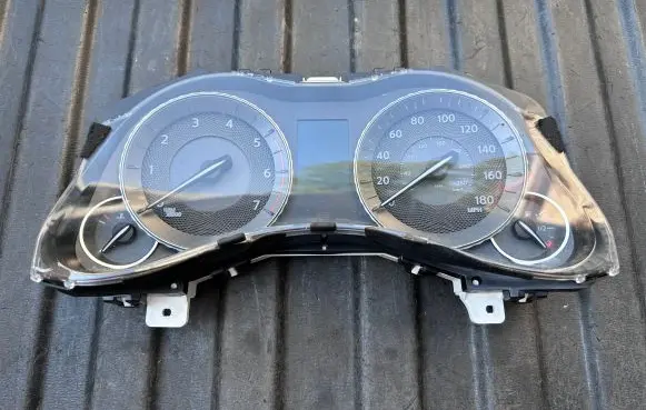 Infiniti M30 Speedometer (instrument cluster) 1MF2B5A6H 1102010008