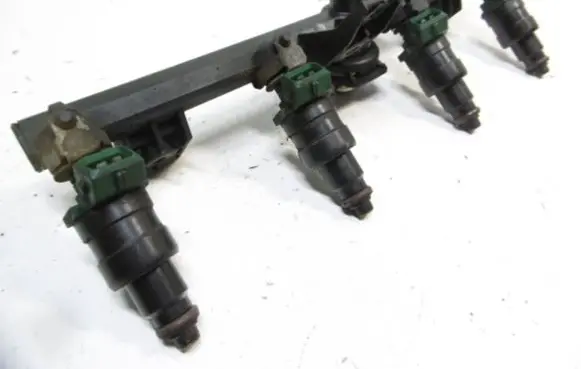 Renault Kangoo I Fuel injector