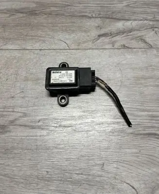 BMW 5 E39 ESP acceleration yaw rate sensor 6753694 34526753694 0006505