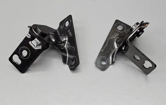 Mazda 3 III Seat back rest lock catch BHN9