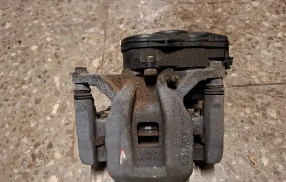 Lexus RX 450H Rear brake caliper 4631078010 2103052864