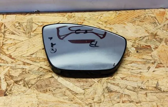 Citroen C3 Aircross Wing mirror glass 232634134