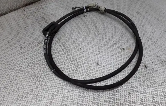 Handbrake/parking brake wiring cable