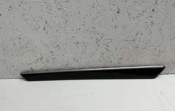 Mercedes-Benz E W212 Dashboard glove box trim A2127300122 BR212 1637674