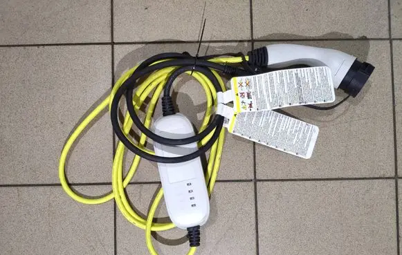 Skoda Superb B8 (3V) Electric car charging cable 1EA971675BF
