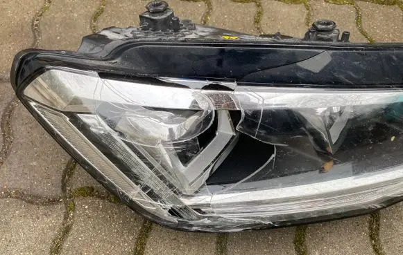 Volkswagen Caddy Headlight/headlamp 2K1941032B