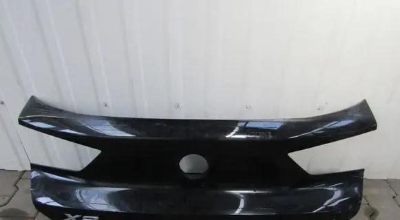 BMW X2 F39 Trunk door license plate light bar 7428466