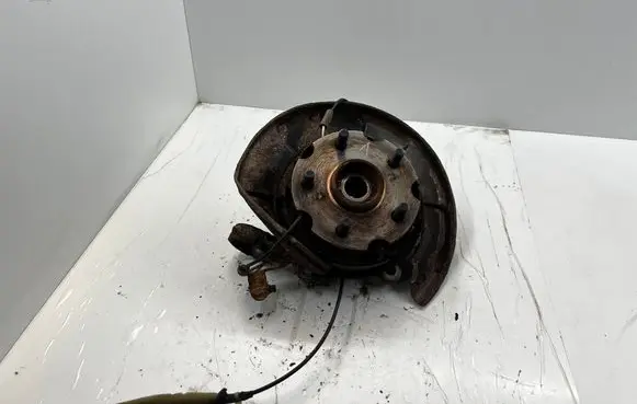 Toyota RAV 4 (XA30) Rear wheel hub 