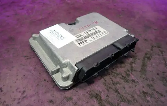 Audi A6 S6 C5 4B Engine control unit/module ECU 