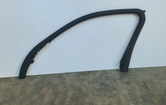 BMW X7 G07 Front door glass trim molding 7445512 30E8052 20210804