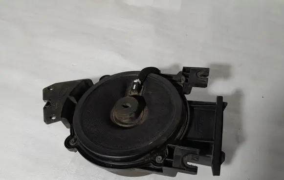KIA Carnival Subwoofer speaker 96380