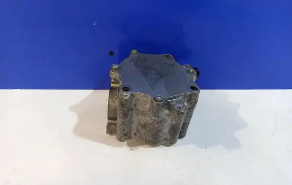 Volvo V60 Vacuum pump 31480558