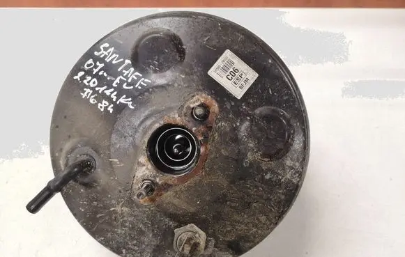 Hyundai Santa Fe Brake booster 585002B802