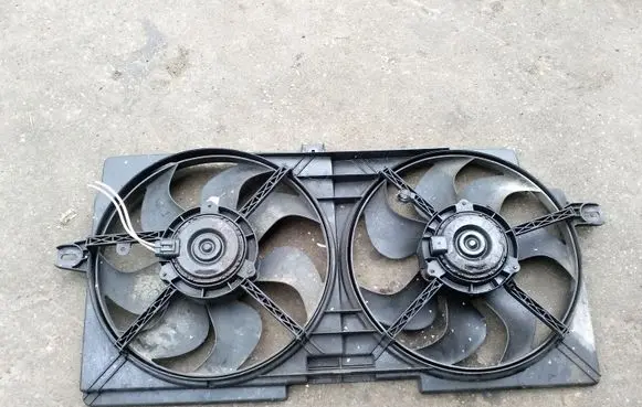 Opel Sintra Radiator cooling fan shroud