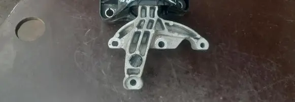 Renault Express Engine mount vacuum valve 112322188R