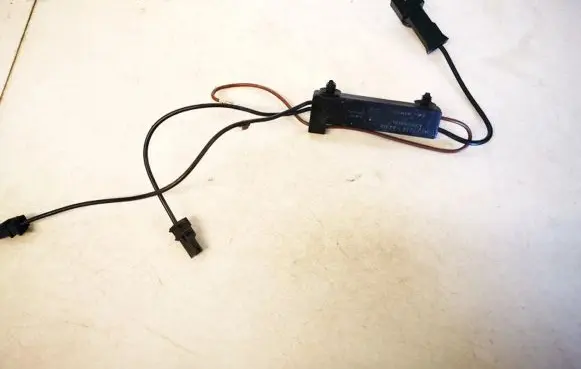 Mercedes-Benz C W204 Antenna control unit a2048708790
