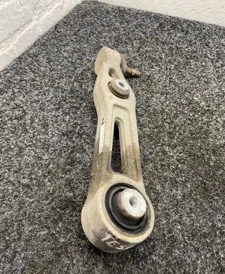 Tesla Model S Front lower control arm/wishbone 1048951-00-C