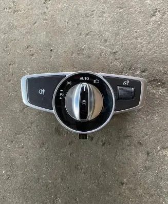Mercedes-Benz Vito Viano W447 Light switch 2059057007