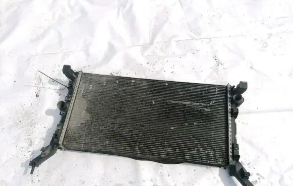Renault Laguna III Coolant radiator