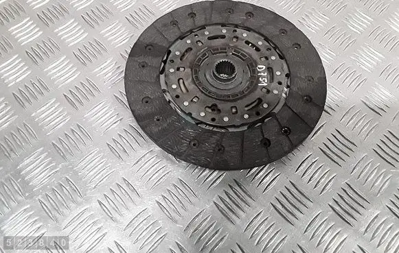 Volkswagen PASSAT B6 Clutch pressure plate 324035510