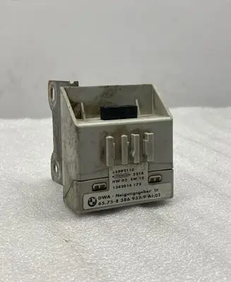 BMW 5 E39 Sensor 657583869329 55892110 1342914172