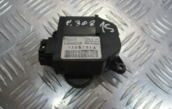 Peugeot 308 Central body control module T1000467T