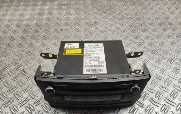 Toyota Auris 150 Radio/CD/DVD/GPS head unit 8612002520 SFB08566 1220008900C101