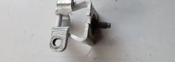Seat Arona Tailgate/trunk/boot hinge
