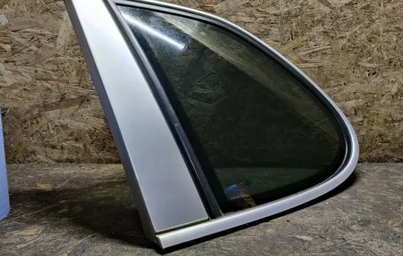 Porsche Cayenne (9PA) Rear side window 7L5845297AG 7L5853381B 7L5845297