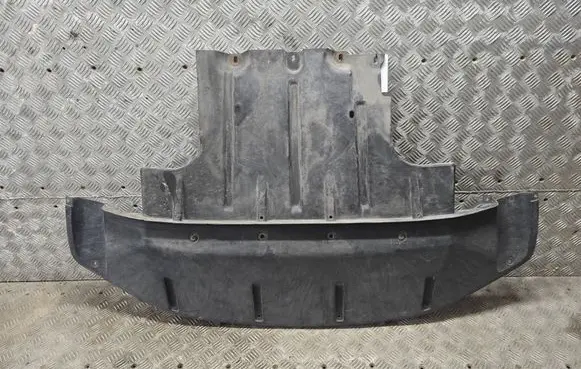 Audi Q7 4L Engine splash shield/under tray 7L8825439