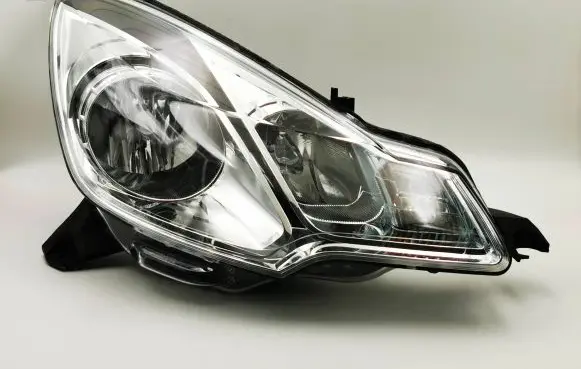 Citroen DS3 Headlight/headlamp 9673814480 9673814380 9677033880