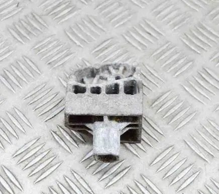 Maserati Quattroporte Radiator support slam panel bracket 