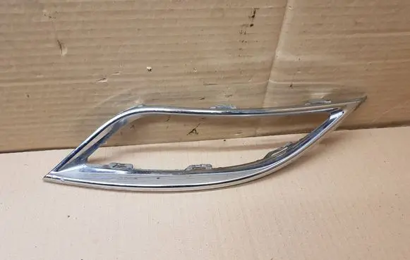 Volkswagen Golf VII Rear bumper trim bar molding 5G6853331