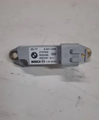 BMW X5 E53 Airbag deployment crash/impact sensor 6911038