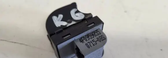 Audi A6 S6 C6 4F Electric window control switch 4F0959855