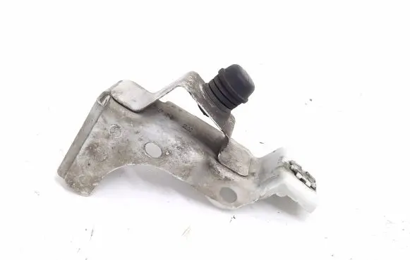 Opel Zafira C Other engine bay part