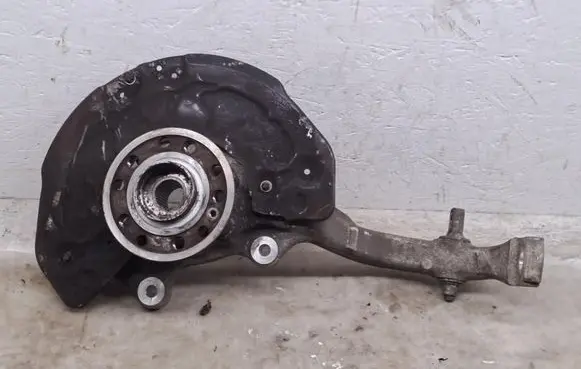 Mercedes-Benz GLC C253 Front wheel hub spindle knuckle