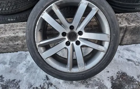 Audi Q7 4L R20 alloy rim 4L0601025AJ