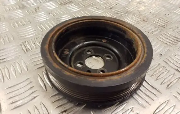 Volkswagen Jetta V Crankshaft pulley 03G105243