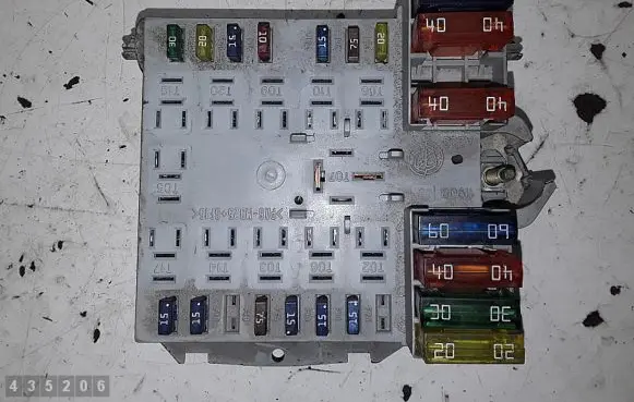 Alfa Romeo 166 Fuse module