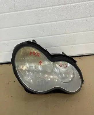 Mercedes-Benz C W203 Headlight/headlamp 0301166602 F302